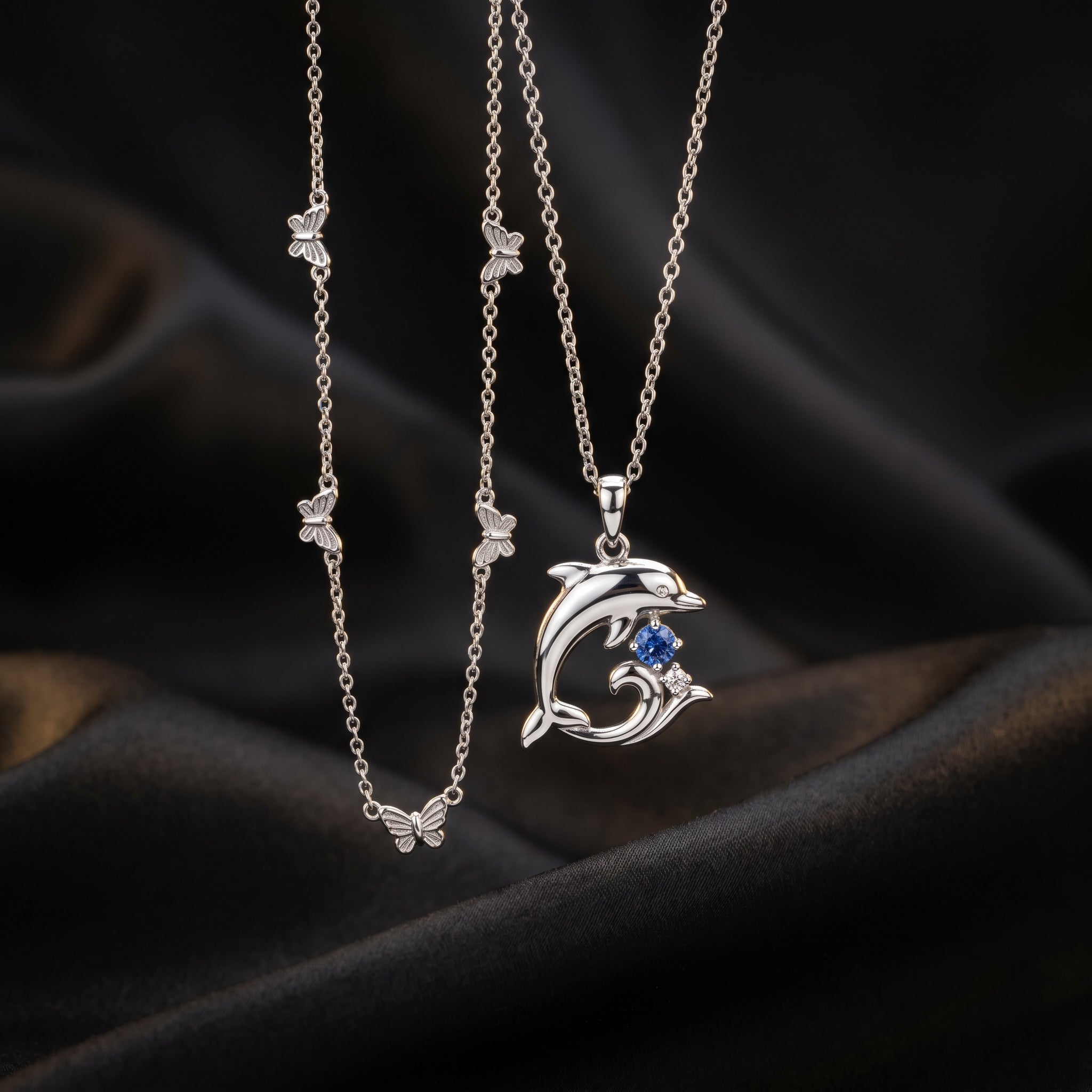 Women’s Aesthetic Pendants